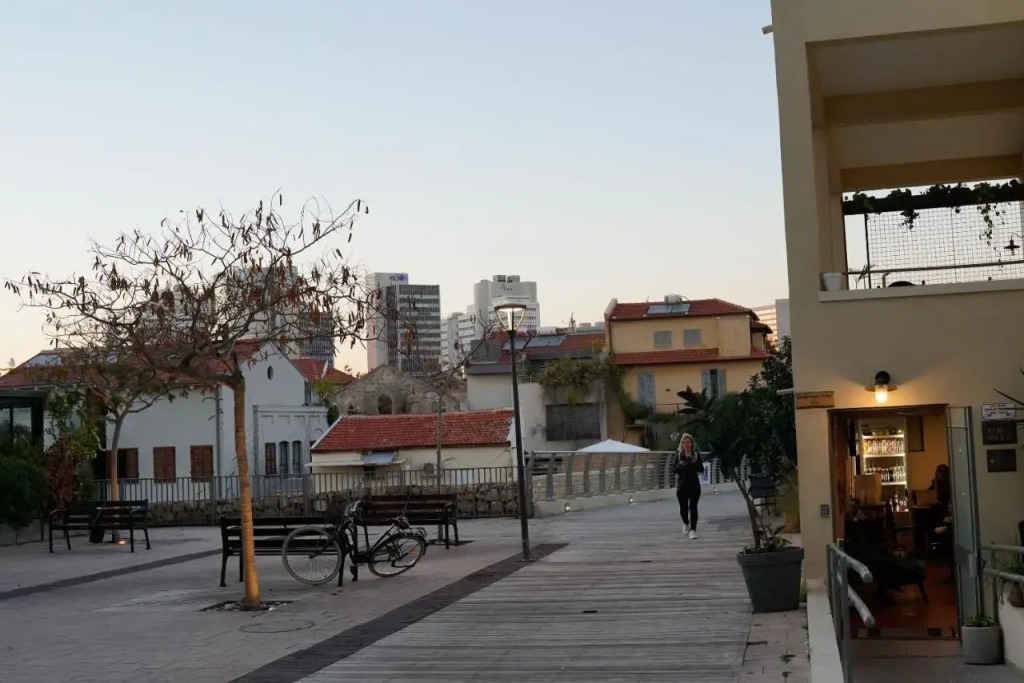 THE GUTMAN TLV - Neve Tzedek