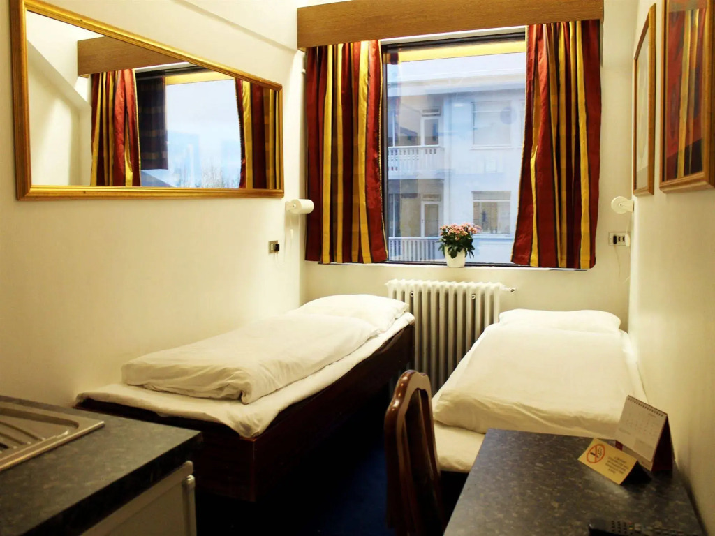 Hotel Adam