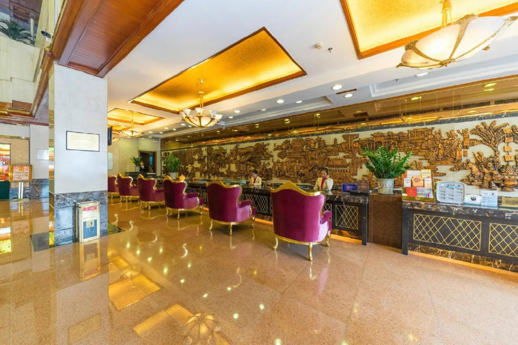 Golden City Hotel
