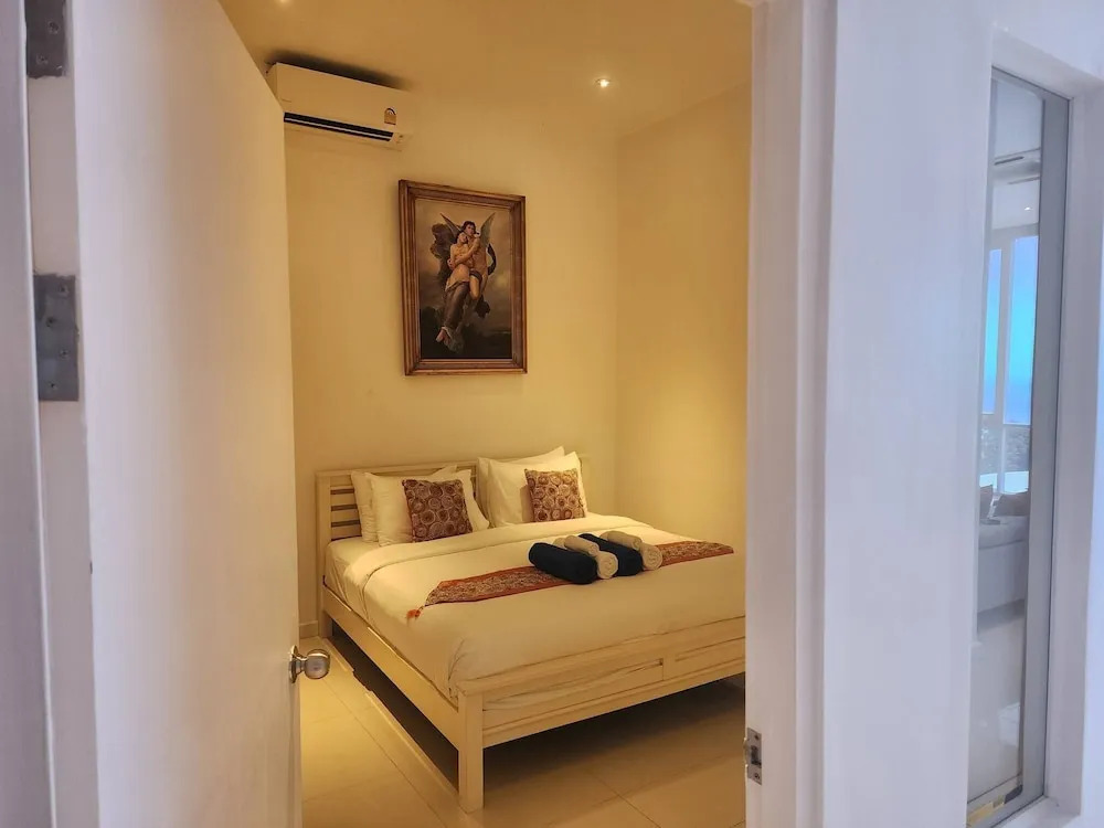 A2 - 4 Bdr Duplex With Stunning Sea View, Karon Beach