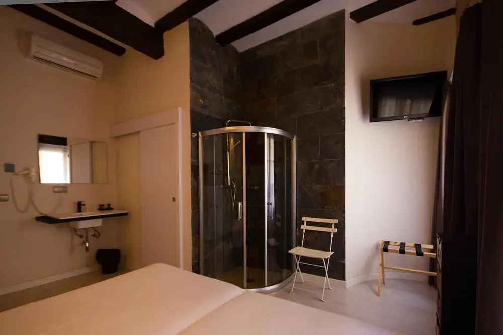 Suites Boutique Jardines del Montornés