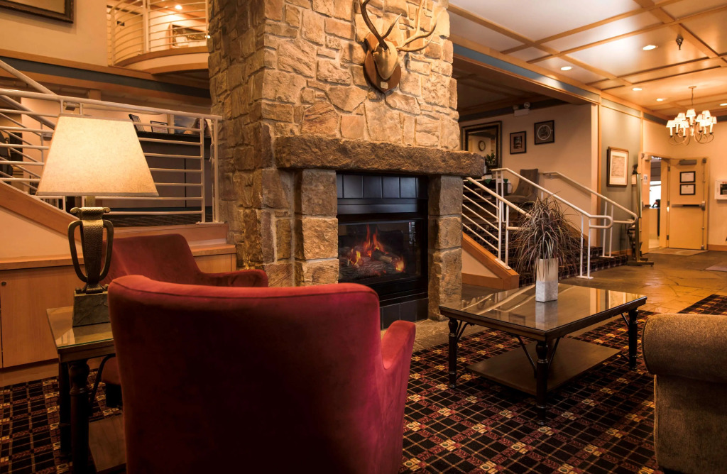 The Landing Hotel