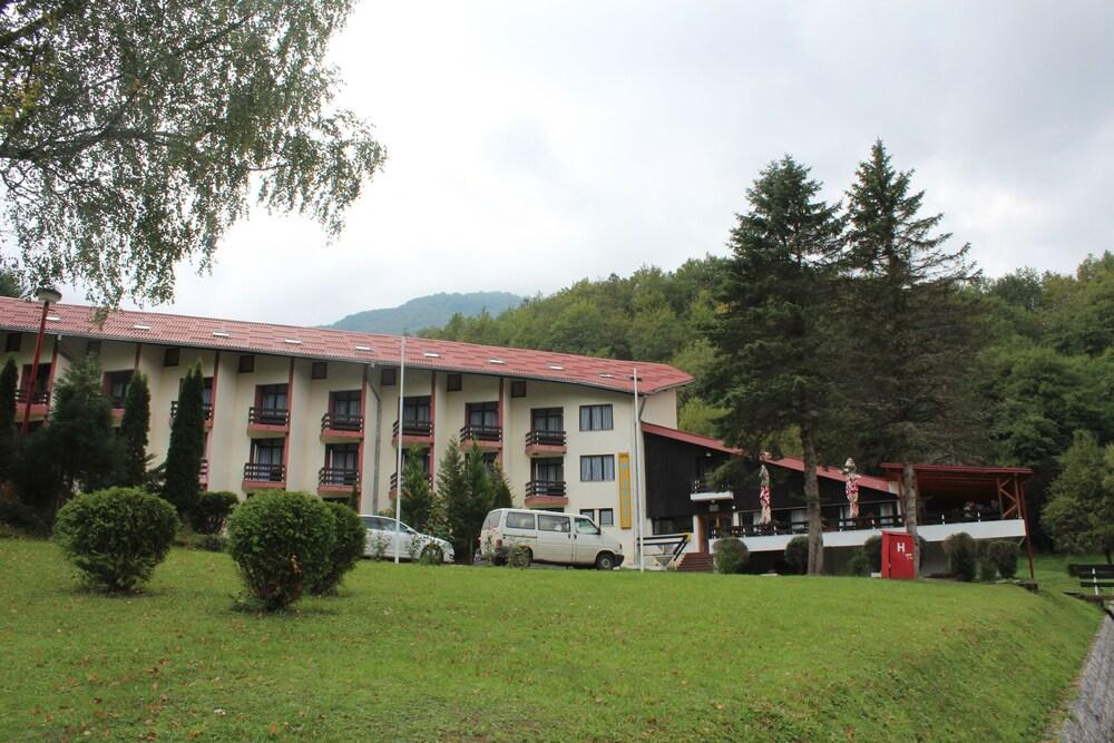 Hotel Mladost