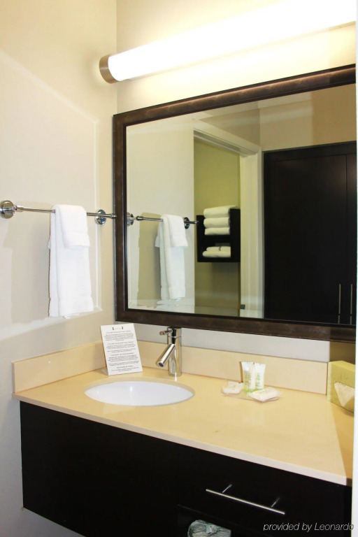 Staybridge Suites Houston - IAH Airport by IHG