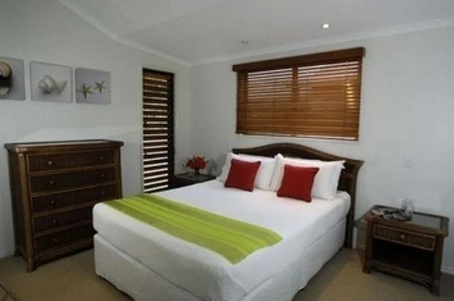 Tin Can Bay Marina Villas