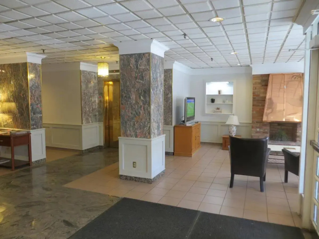Hotel 89