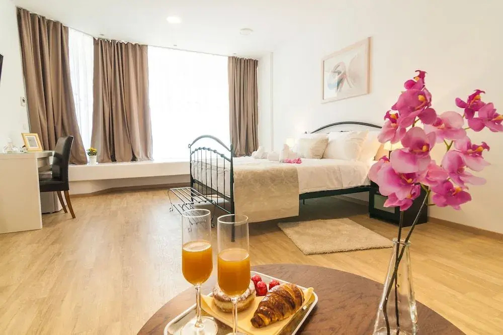 Cafe Royal Rooms
