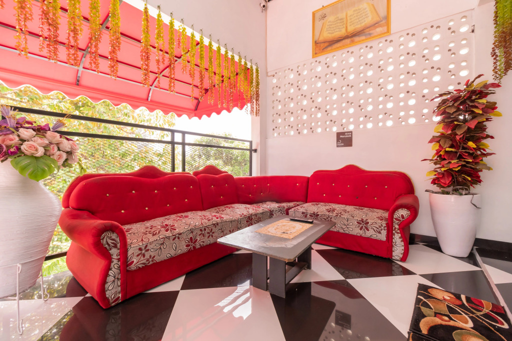 RedDoorz Near Tugu Coklat Pesawaran Lampung