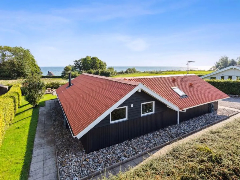 "Algut" - 75m from the sea in SE Jutland