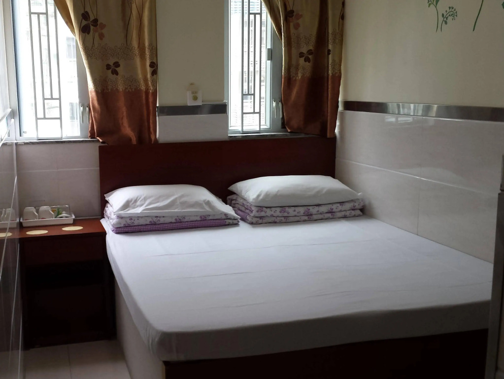 E-Dragon Hotel