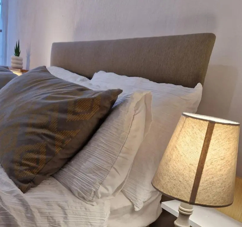 Spacious 1 Br Lincoln City Centre & Amenities, Free Parking