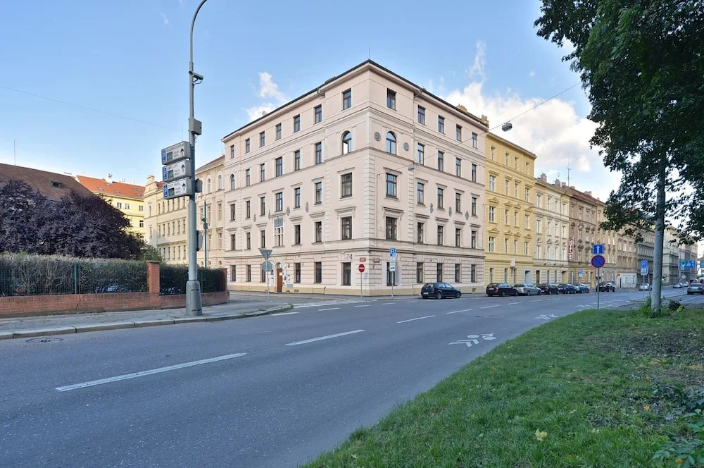 QIK Apartments