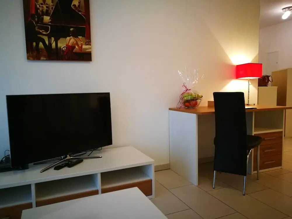 SHS Suite Home Sweet Strassen III