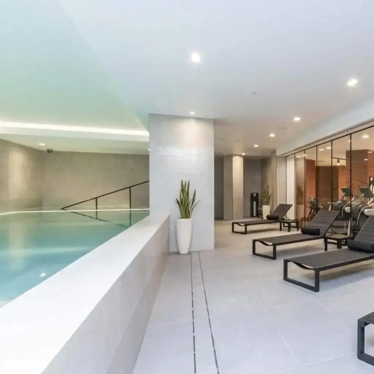 Luxury 2 Bedroom Apartment Near Central London
