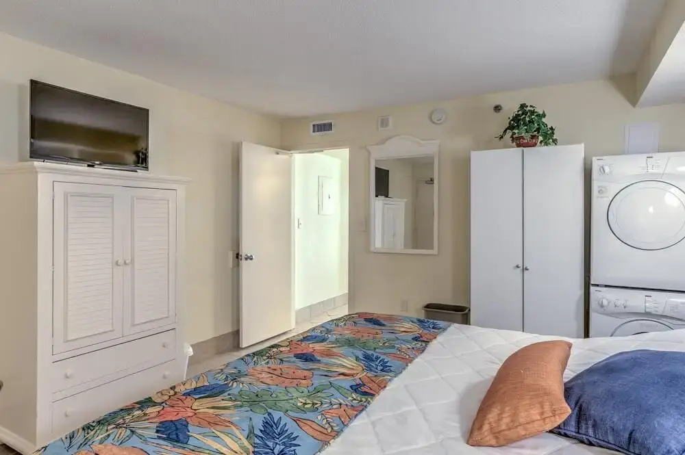 Atlantica I 401 Condo