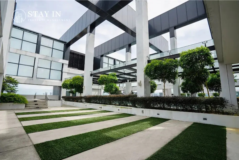 Luxstay Atria Sofo Suites Apartments