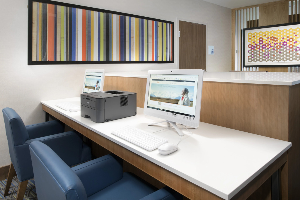 Holiday Inn Express & Suites San Antonio North-Windcrest by IHG