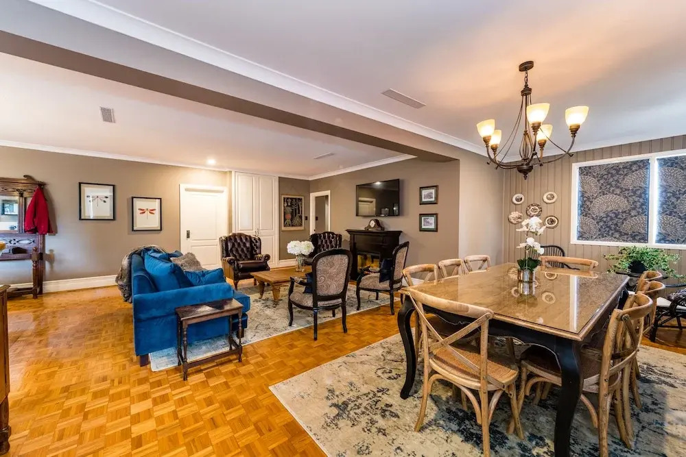 Hedge House - luxury, space, style, great location