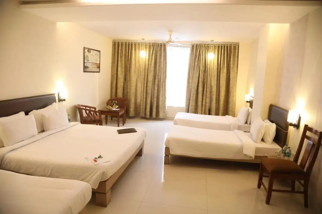 Hotel Kanha’s Palm Springs