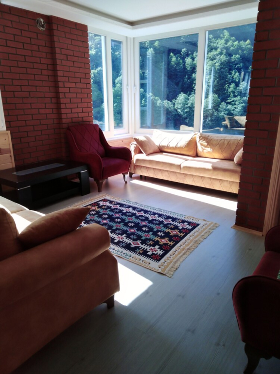 Zisto Apart Otel