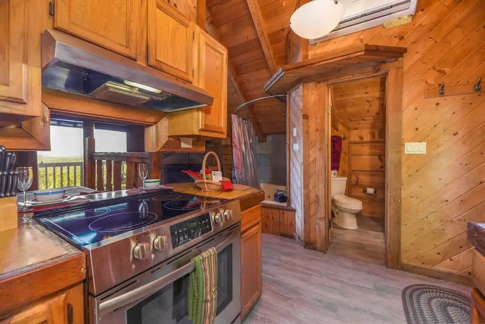 Cute Studio Cabin Views Private Hot Tub Relax