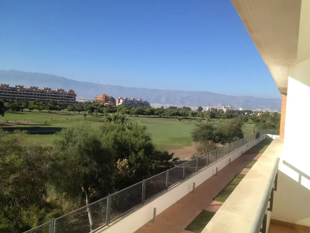 Playa Serena, 2 bed 2 Bath Luxury Apartment 300m From Beachfront