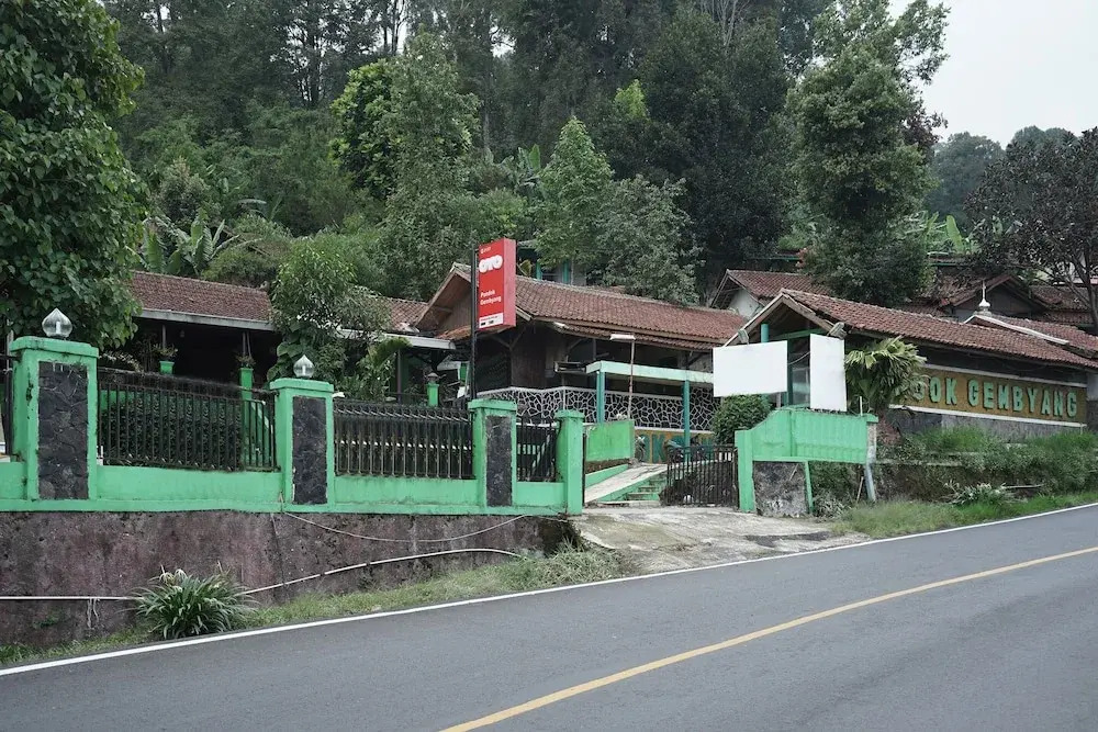Pondok Gembyang Hotel Air Panas Alam by OYO Rooms