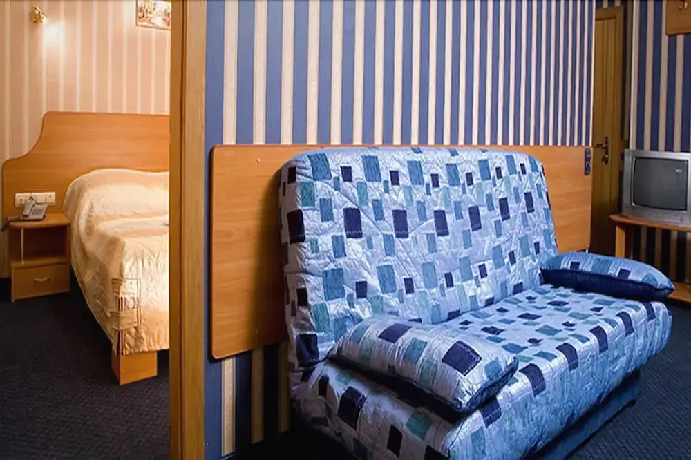 Paradise Hotel