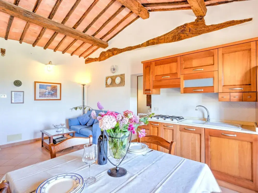 Attractive Farmhouse in Montalcino with Terrace