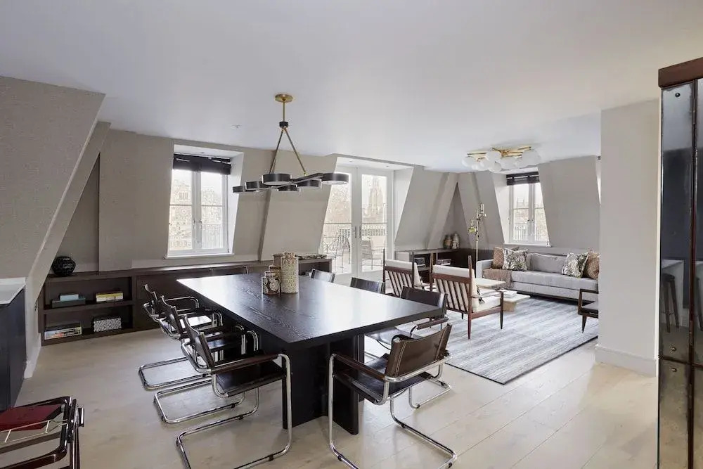 Beautiful Westminster Suites by Sonder