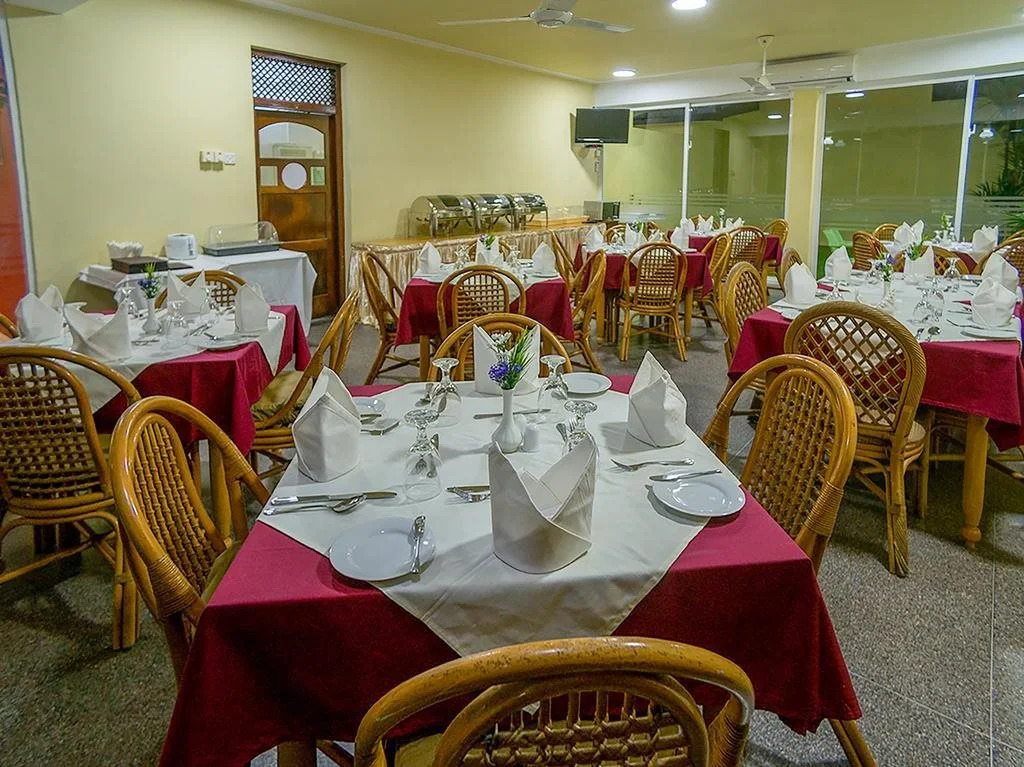 Tropic Inn - Mount Lavinia