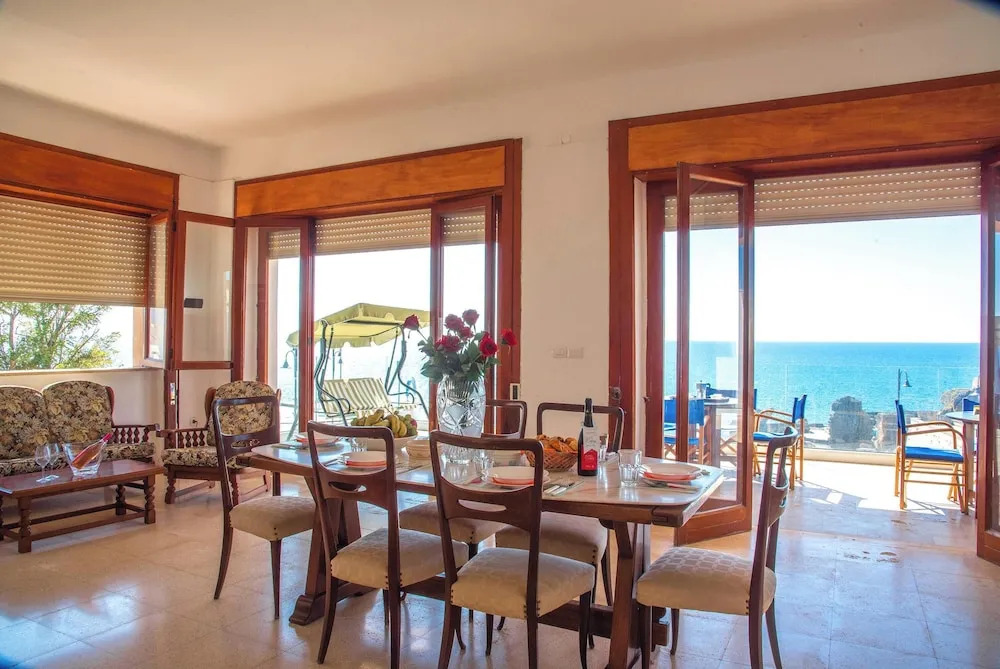 Villa Giulia Sea View