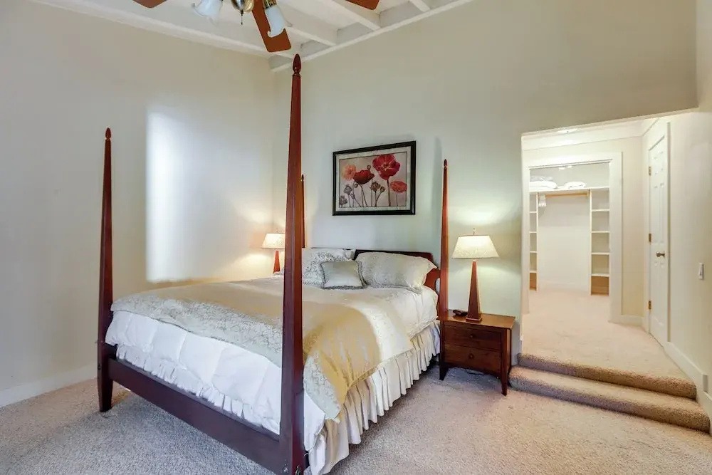 Spacious Tahoe City Retreat < 2 Mi to Lake Tahoe!