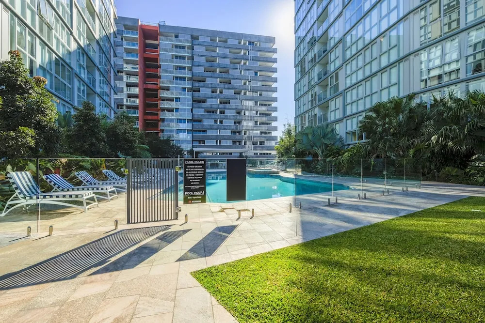 Sofun Apartment In Newstead