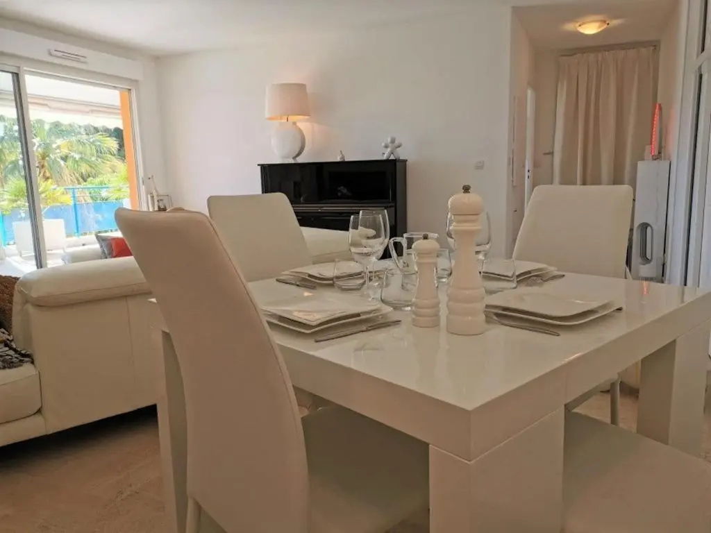 Appartement Cannes la Bocca, 3 pièces, 4 personnes - FR-1-609-12