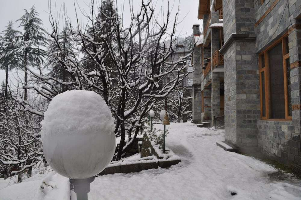 1 BR Cottage in Jhonger Sarsai, Manali, by GuestHouser (C52B)