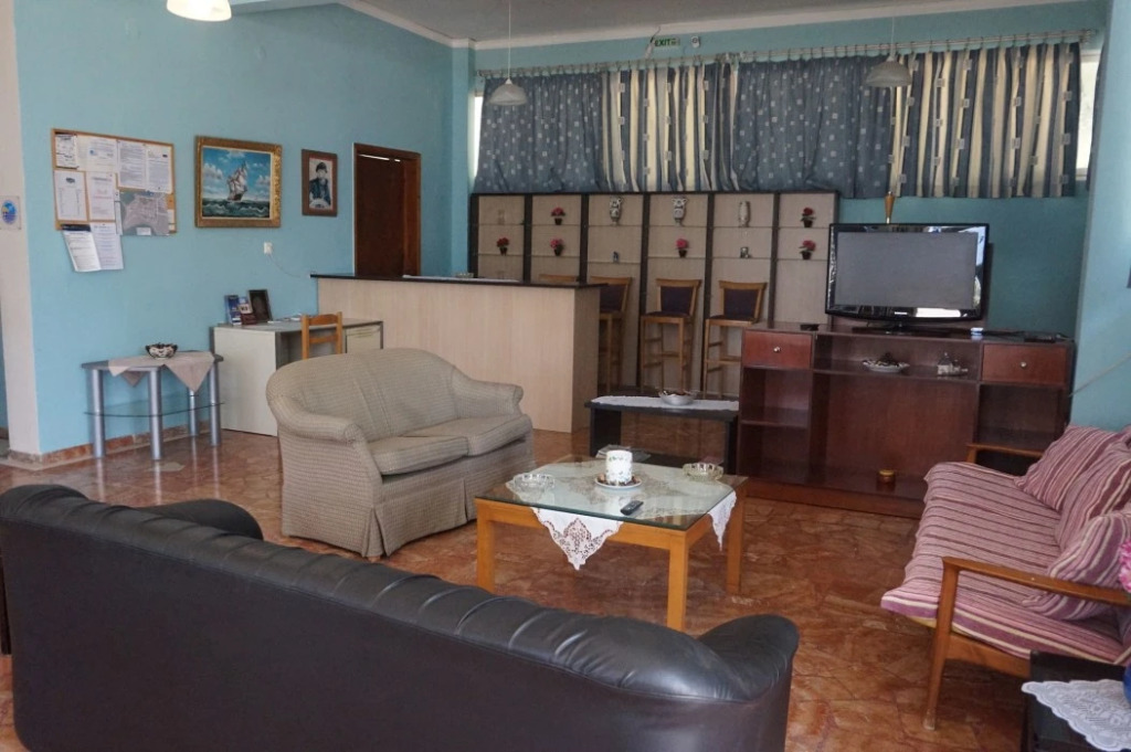 Tolon Beach Hotel