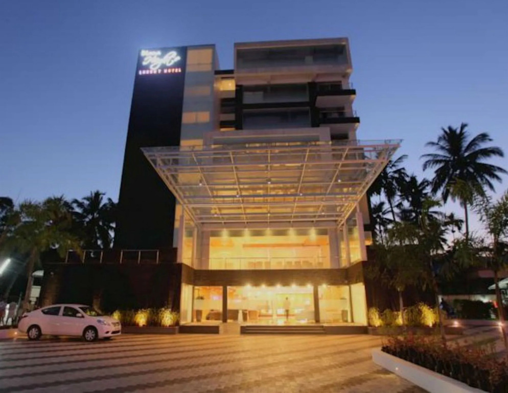 Diana Heights Luxury Hotel