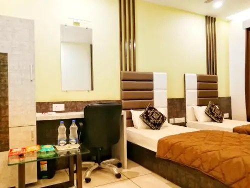 Hotel Anand Corner