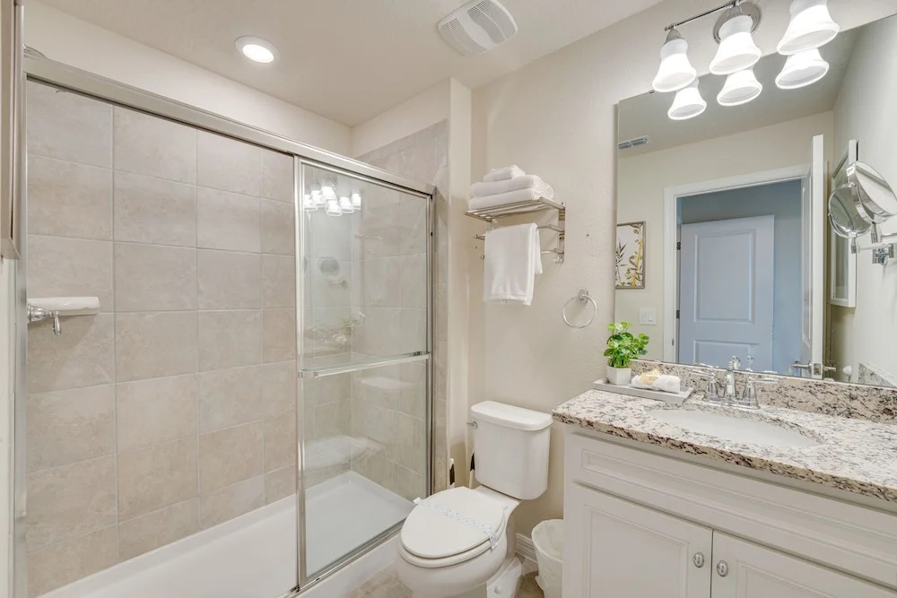 Pet-friendly Townhome w/ Pool, Near Disney World!