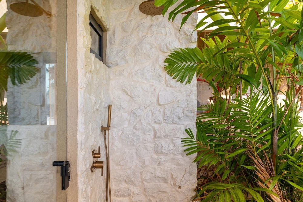 Riverstone Elevated Living Near Beach Town