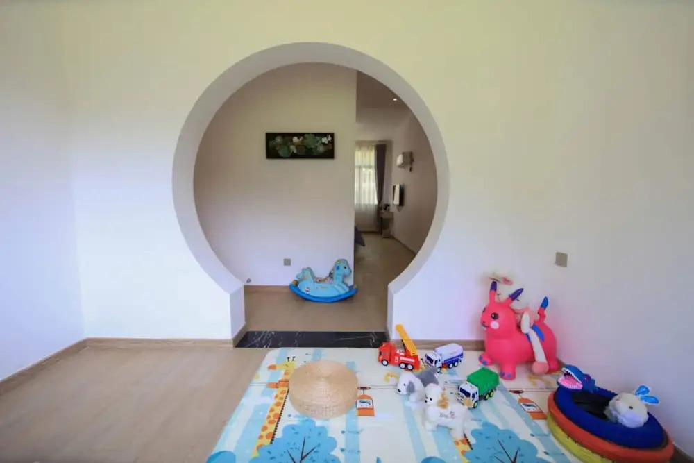 The Colorful House