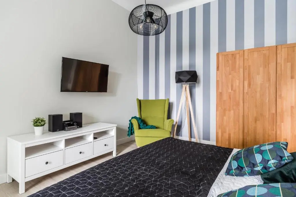Sanhaus Apartments - CHOPINA 13 - apartamenty w centrum, 5 minut od plaży i deptaka