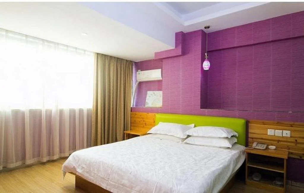 Yimi Hotel