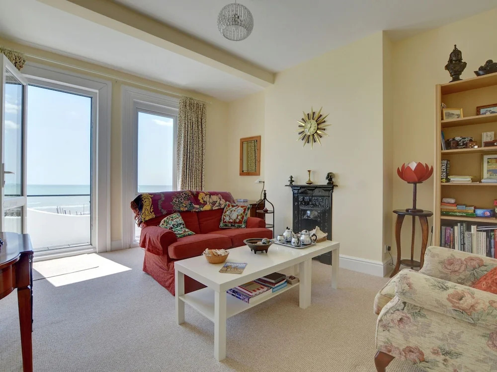 Exquisite Apartment in Bexhill Kent With Balcony
