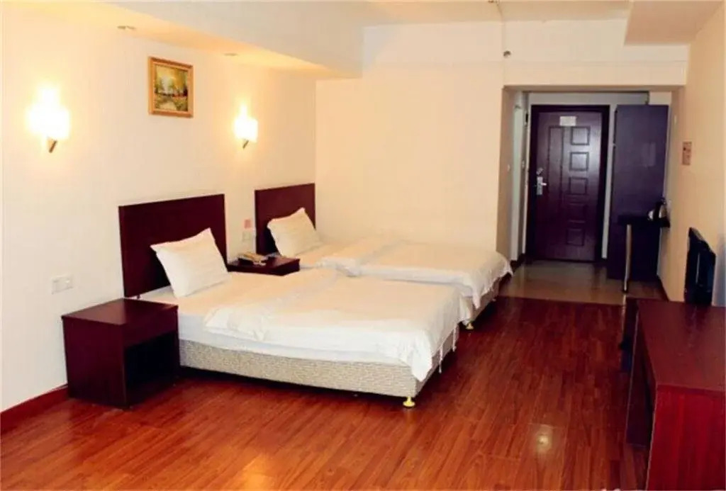 Yi Jia Holiday Hotel