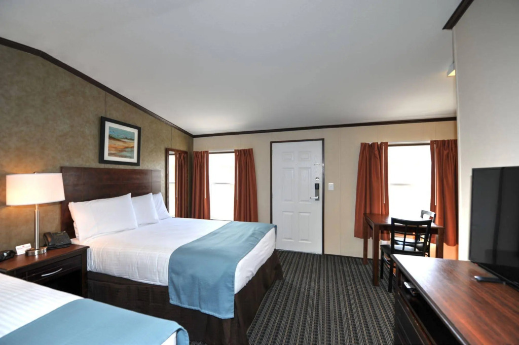 Instalodge Hotel and Suites Karnes City