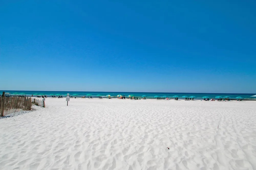 Beachside Villas 814