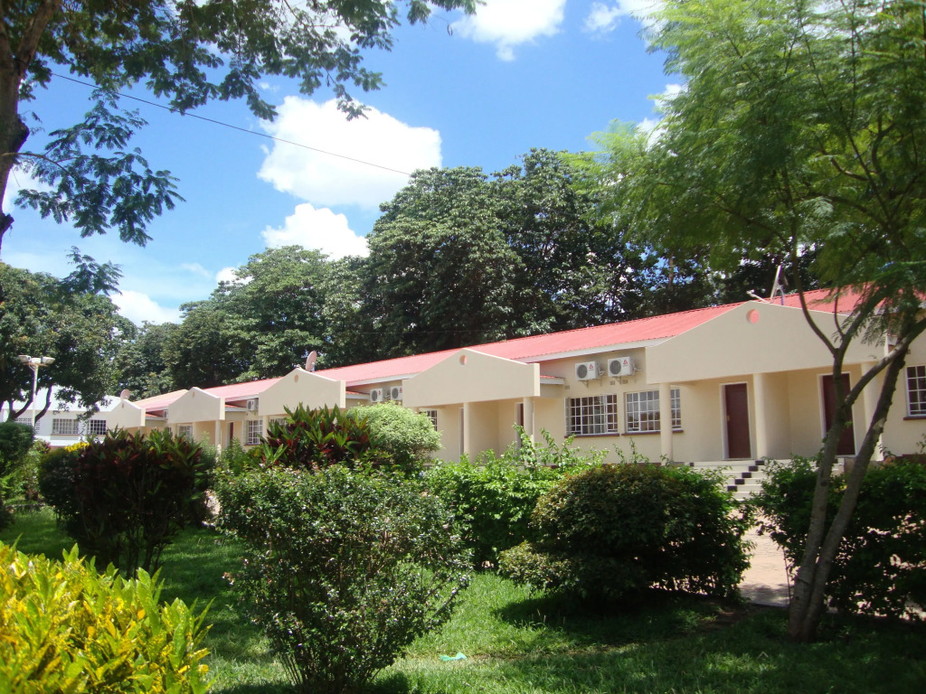 Riverside Hotel