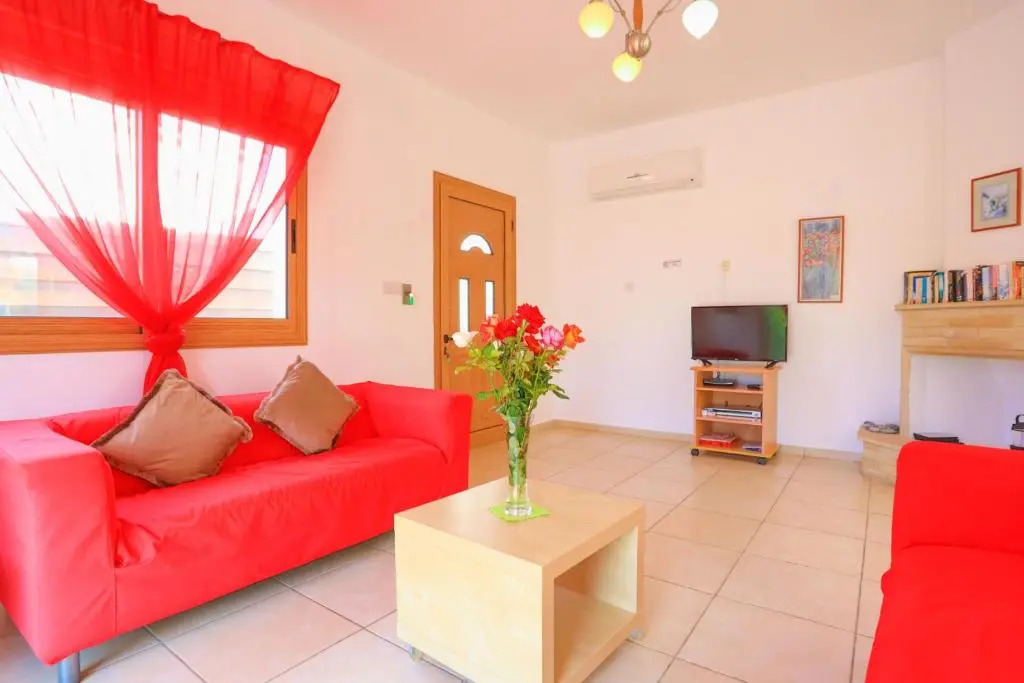 Villa Ira Finiki